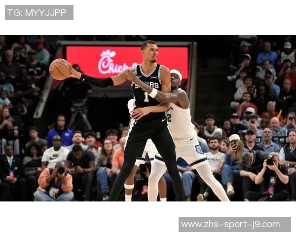 马刺与灰熊激战正酣全场直播视频精彩回放与分析分享